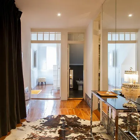 Apartment Bairro Alto-chiado 2 Bdr Beautifull View