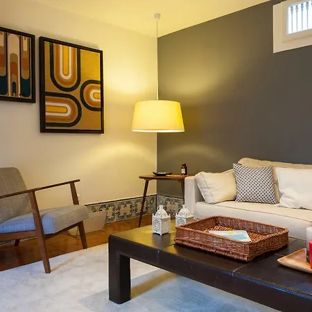 Apartment Bairro Alto-chiado 2 Bdr Beautifull View *