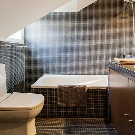 Bairro Alto-chiado 2 Bdr Beautifull View Apartment